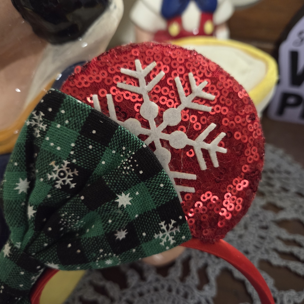 ðDisney Christmas Ears - Picture 2 of 3